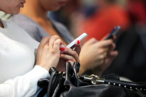 Deutsche haben immer mehr Apps auf Smartphones