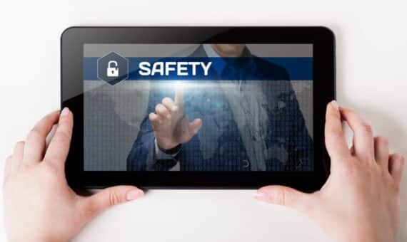 So bleiben Tablet und Smartphone immer sicher und geschützt