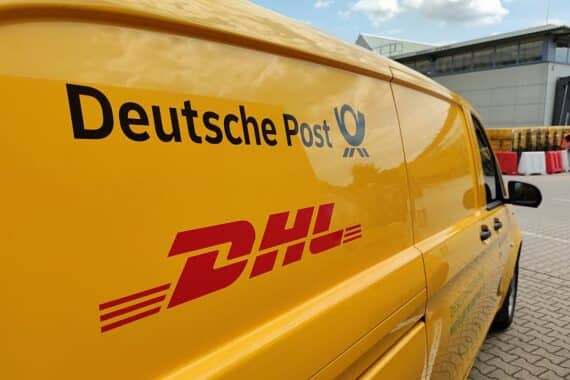 Deutsche-Post-Transporter (Archiv)